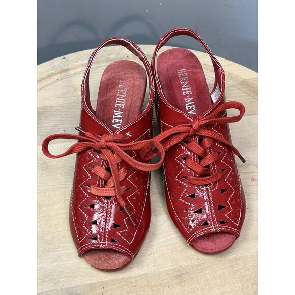 Bernie Mev Slingback Sandal Women 6.5US‎ EUR 37 Red Lace Up Patent Leather Heel - Picture 1 of 9